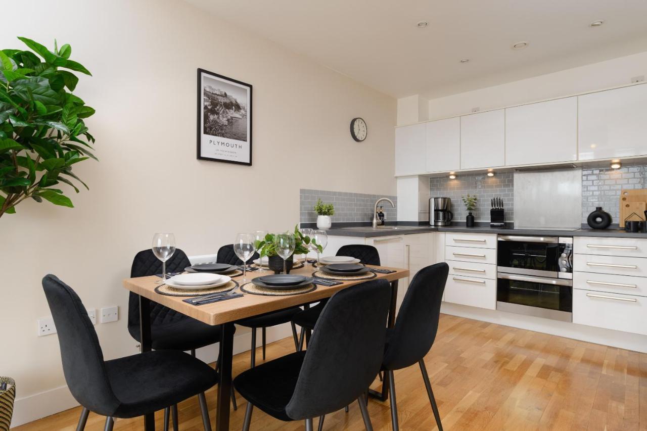Premium Apartment - Allocated Parking - Great Location Plymouth Extérieur photo