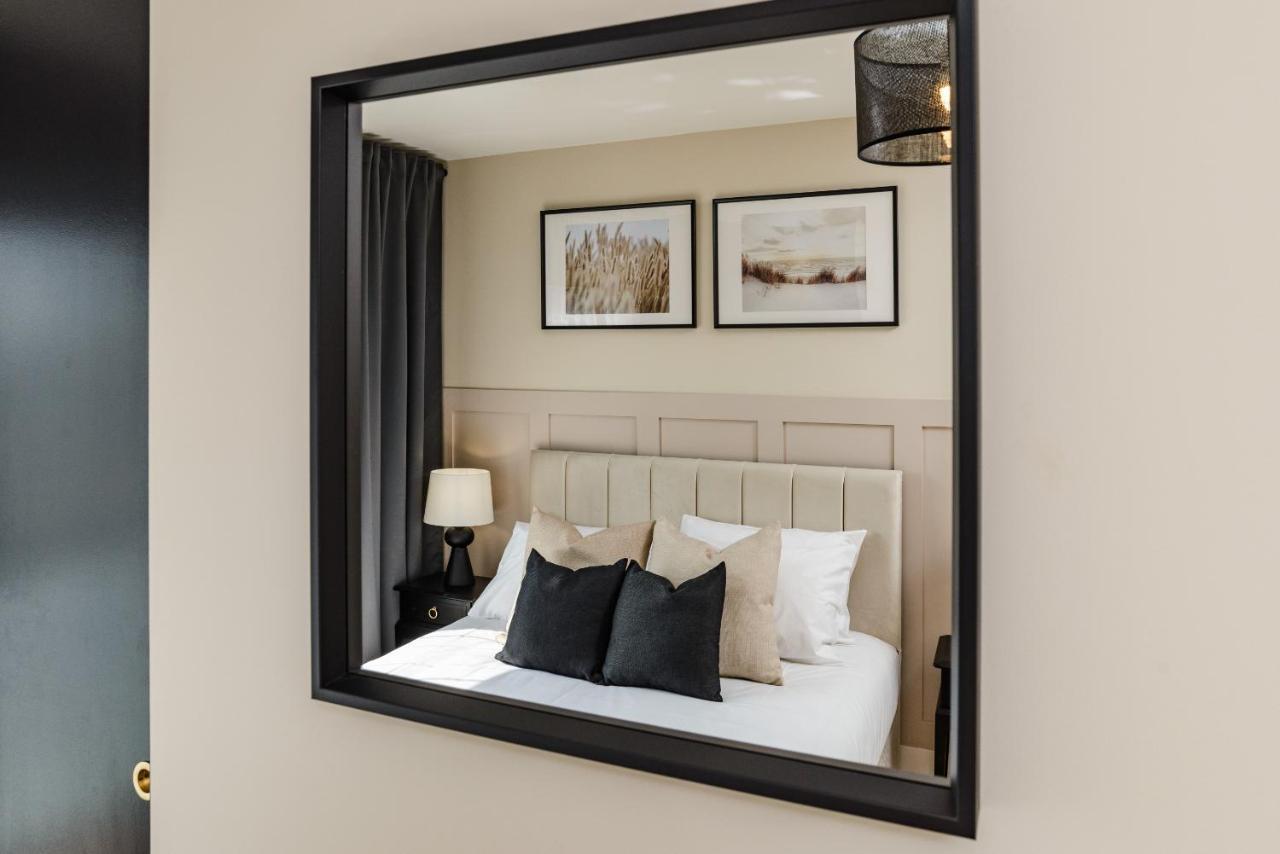 Premium Apartment - Allocated Parking - Great Location Plymouth Extérieur photo