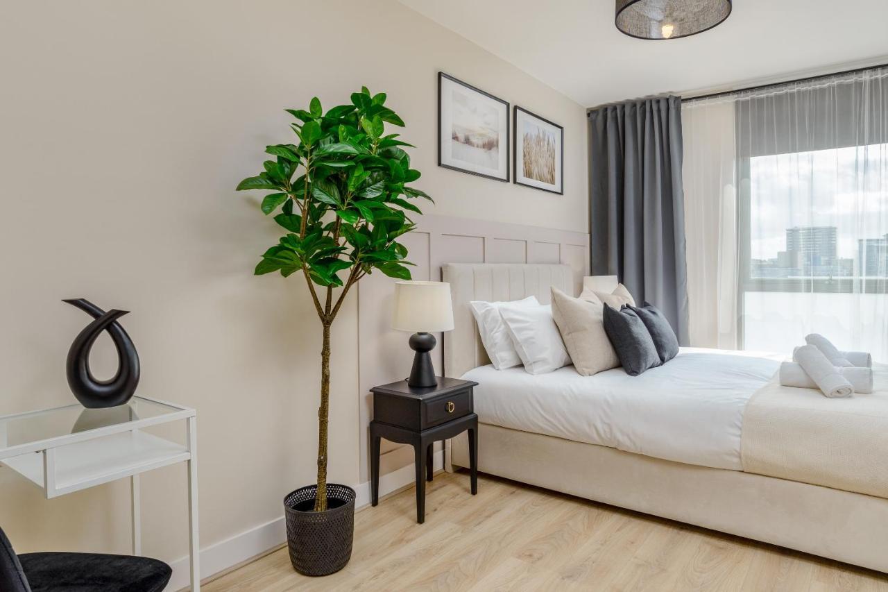 Premium Apartment - Allocated Parking - Great Location Plymouth Extérieur photo